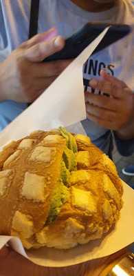 世界で2番目においしい焼きたてメロンパンアイス アメリカ村店