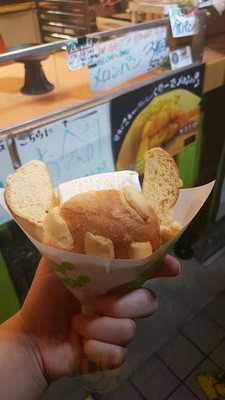 世界で2番目においしい焼きたてメロンパンアイス アメリカ村店