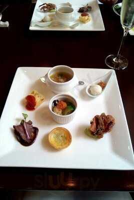 マンジャーレ 伊勢山