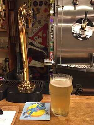 クラフトビール専門店 カミカゼ