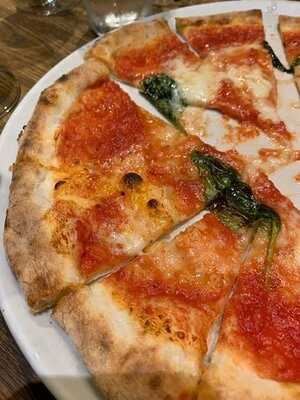 Pizza Salvatore Cuomo & Grill 京都