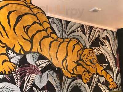 タイガー餃子 河原町店