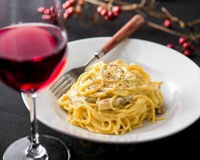 イタリアンダイニング＆バル オイノス〜oinos〜