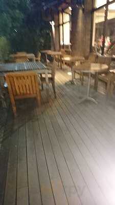 スターバックスコーヒー 横浜鶴見店