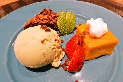 ラグー&ウィスキーハウス