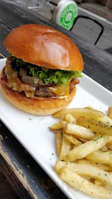 シェイクシャック 梅田阪神店