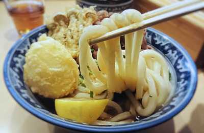 梅田 釜たけうどん
