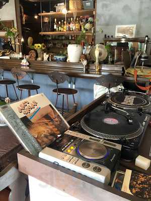 平和的ごはんパドマ