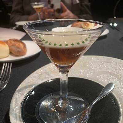 ラ ターブル ドゥ ジョエル・ロブション