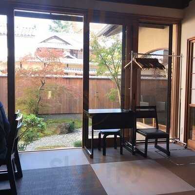 京都 つゆしゃぶchiriri本店