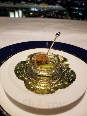 トップオブユニバーサル