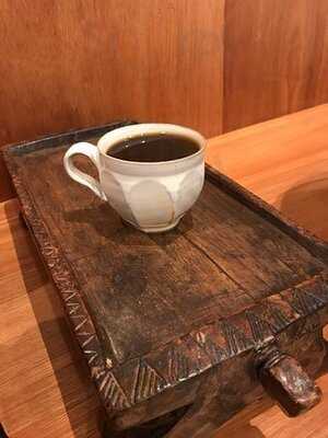 オブスキュラ コーヒー ロースターズ 本通店