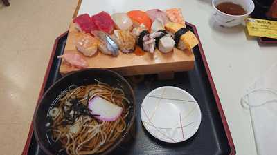 シマワキ水産 八食店