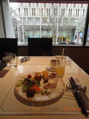 カフェレストラン セリーナ