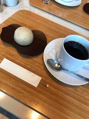 トラヤ トウキョウ