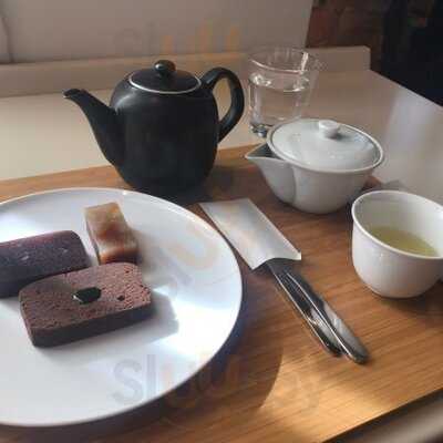 トラヤ トウキョウ