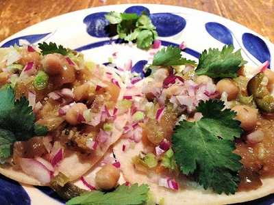 メキシコ料理 オラ タコス バー