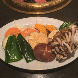 楽園炭火焼肉