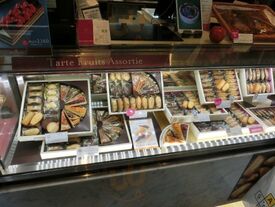 アンリ・シャルパンティエ 芦屋本店