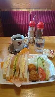 コメダ珈琲店 本庄店