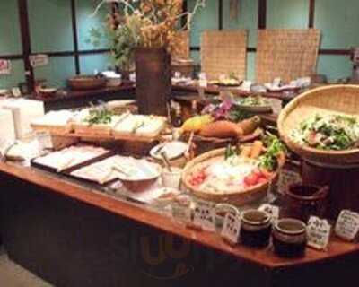 旬菜創作バイキング 露菴 宗像店