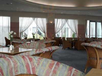 ロイヤルホテル 宗像 ティーラウンジ ブイ