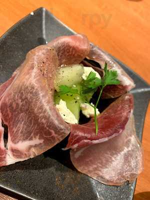 きんのぶた 北生駒上町