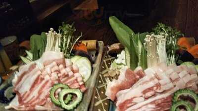 沖縄料理 しまぶた屋 恩納店