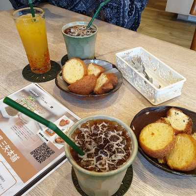 琉球銘菓 三矢本舗 恩納本店