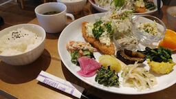 もんもす（monmos）