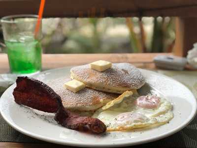 ケンスビーチフロントカフェ