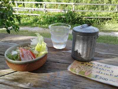 Connecting Cafe Bar Gome