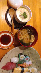 小僧寿しチェーン 小松島中田店