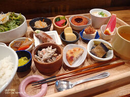 おひるごはん&おさけごはん Mog食堂