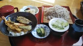 蕎麦処 瑠瞳