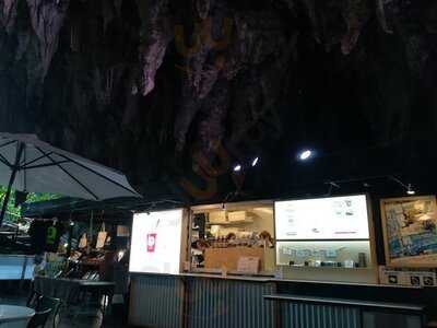 ガンガラーの谷　ケイブカフェ