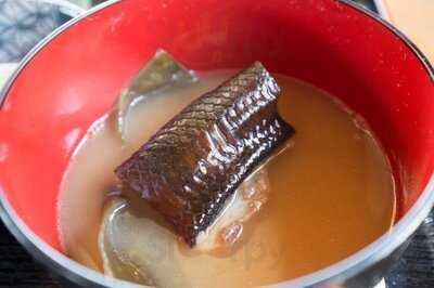 食事処とくじん