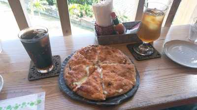 ピザ喫茶ミモザの木