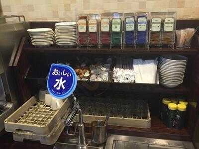 ガスト 沖縄佐敷店