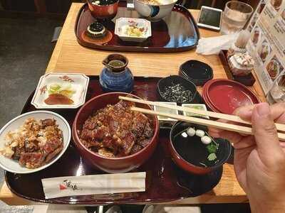 ひつまぶし 名古屋 備長 ラシック店