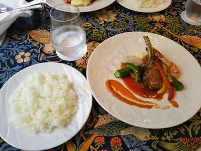 ガーデンレストラン花さんご