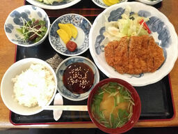 お食事処 がじゅまる
