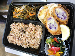 グリーン ビーンズ玄米弁当