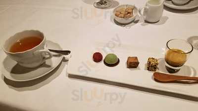 カーブドッチ ガーデンレストラン トラヴィーニュ