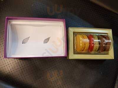 ピエール エルメ パリ 青山