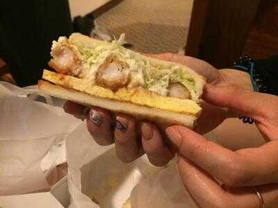 コンパル 栄西店