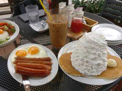 Eggs 'n Things 原宿店