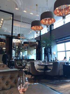 ピャチェーレ(シャングリ・ラ ホテル 東京)