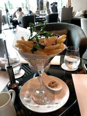 ラウンジバー プリヴェ