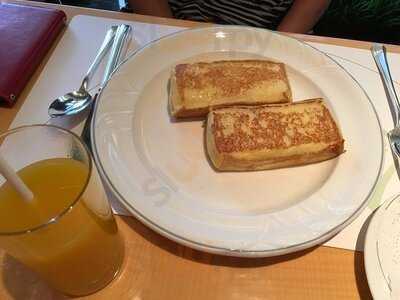 コーヒーショップ ダイニングカフェ カメリア